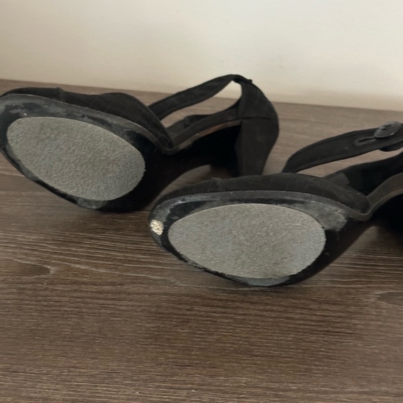 Authentic Chanel black satin heels with round toe and ankle button closure. - Picture 4 of 10